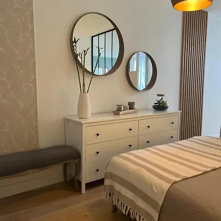 Apartment Moderne En Plein Centre D'epernay Epernay