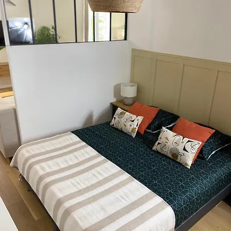 Moderne En Plein Centre D'epernay Apartment *