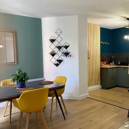 Moderne En Plein Centre D'epernay * Épernay